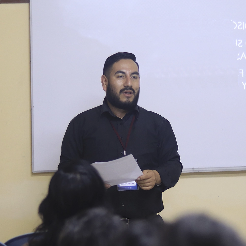 Jhan Carlos Valverde Pino - encargado Red de Jóvenes